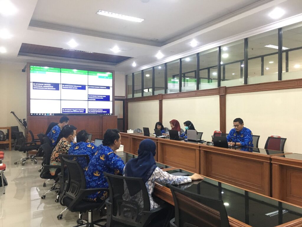 Rapat Evaluasi Monitoring Keterisian Website PPID – PPID Kota Surakarta